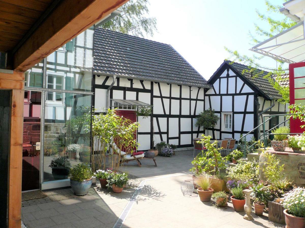 Ferienhaus Im Fachwerkhof 'Haus In Bewegung' Seelscheid Kültér fotó